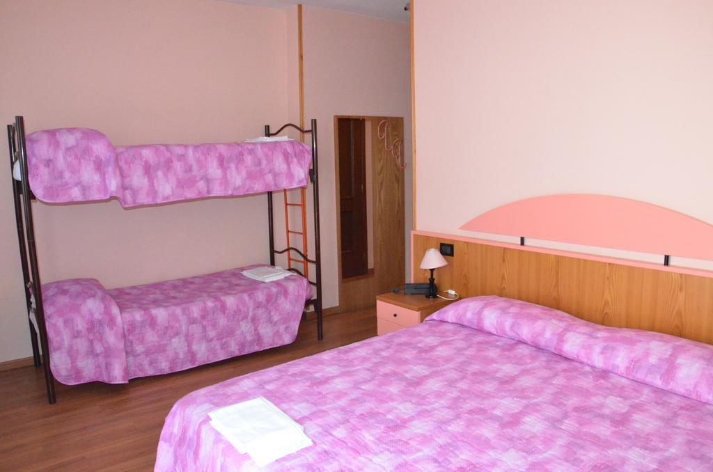 Hotel La Piazzetta Vidiciatico Bilik gambar