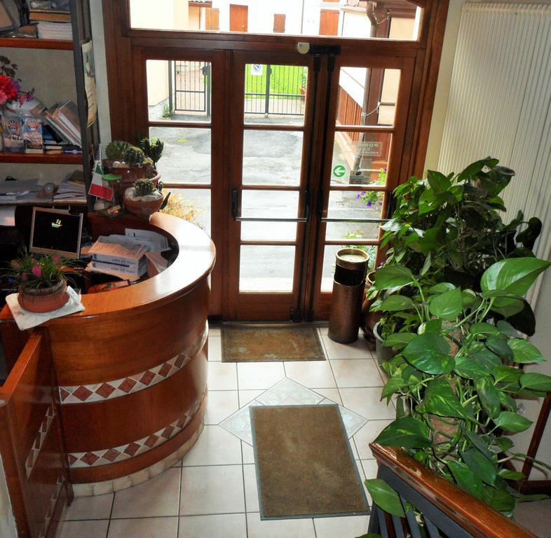 Hotel La Piazzetta Vidiciatico Luaran gambar
